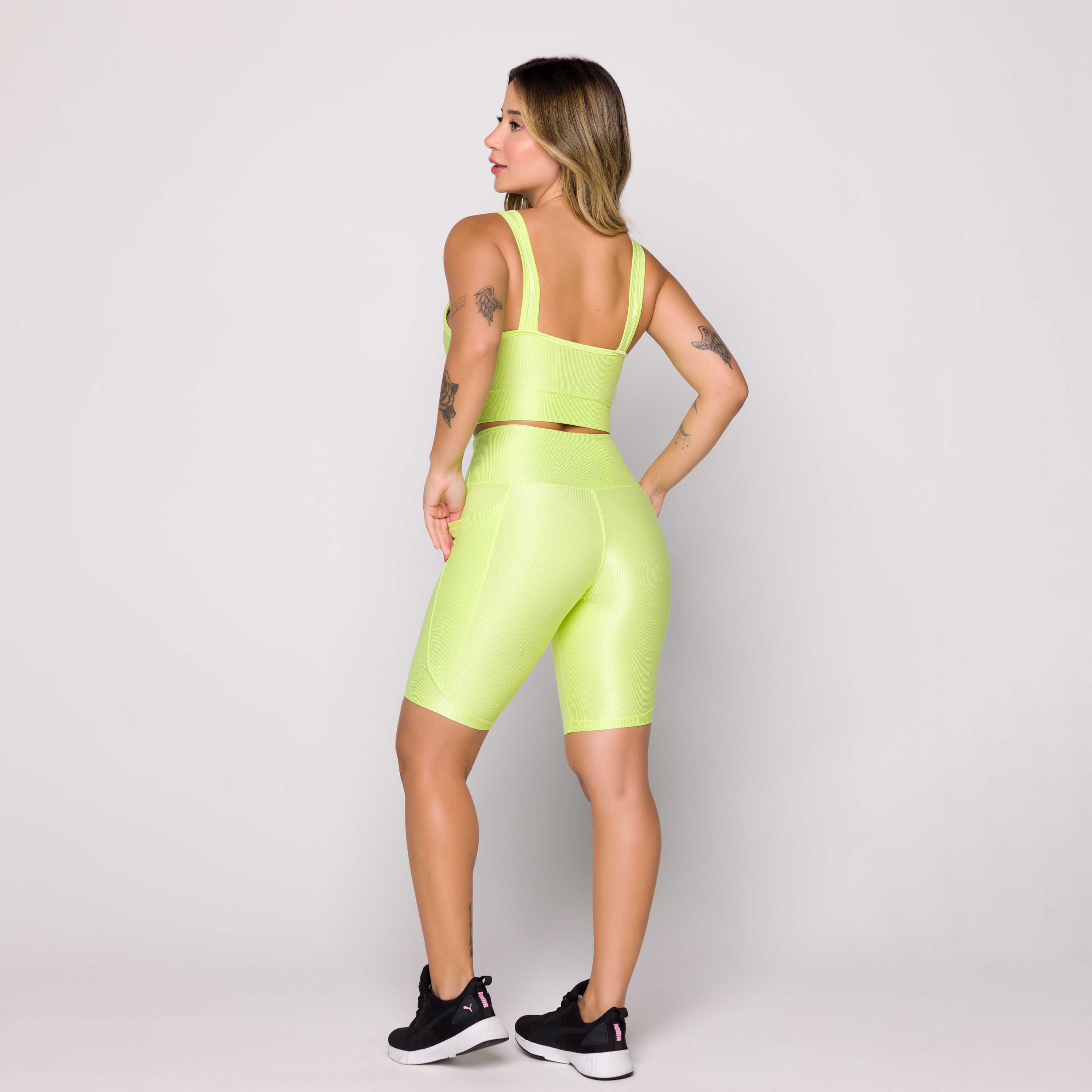 Short Plus Size Feminino Fitness Ciclista Texturizado Verde